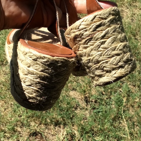 LAUREN RALPH LAUREN ESPADRILLE PEEP TOE WEDGES - Picture 6 of 8